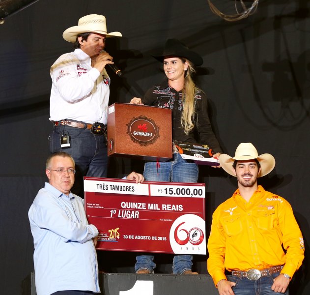 Fatiana Ferreia é campeã na Prova dos Três Tambores
