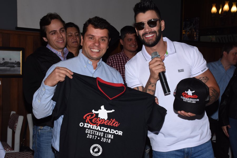 Gusttavo Lima é empossado mais uma vez Embaixador da Festa do Peão de Barretos 