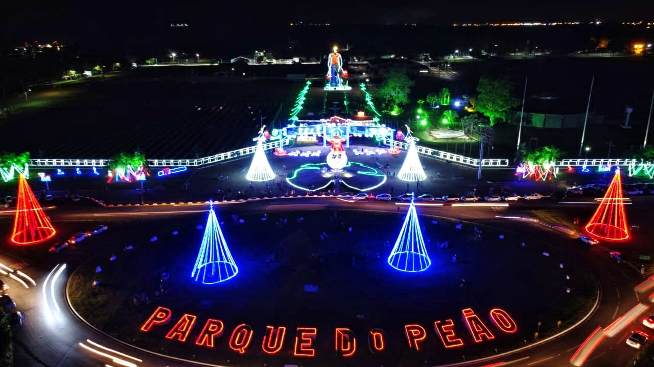 Clima de Natal no Parque do Peão