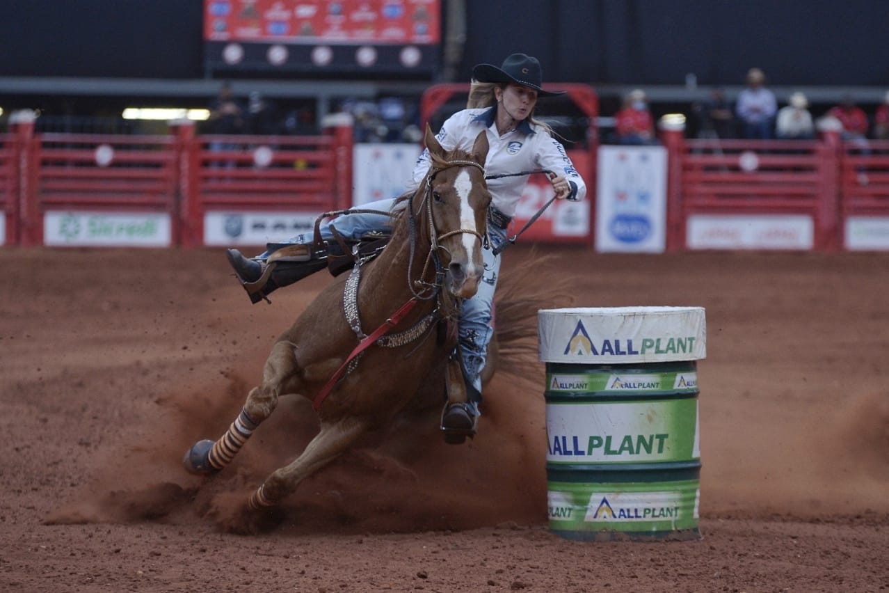 Ana Carolina Cardozo conquista o tricampeonato dos Três Tambores em Barretos