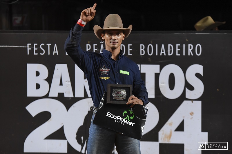 Anderson de Oliveira vence terceiro round da final da PBR Brazil na Festa do Peão de Barretos