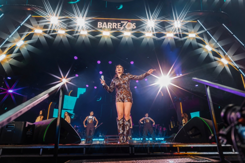 Com ingressos esgotados no sábado, Festa do Peão de Barretos tem show da Embaixadora Ana Castela, Zé Neto & Cristiano e Nattan no Palco Estádio