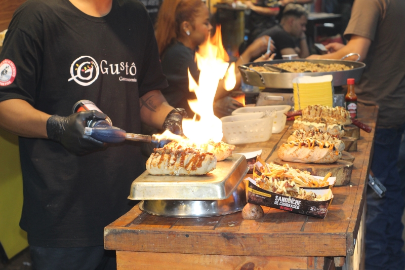 Convite à experiência gastronômica: Festa do Peão de Barretos une tradição e inovação em sabor