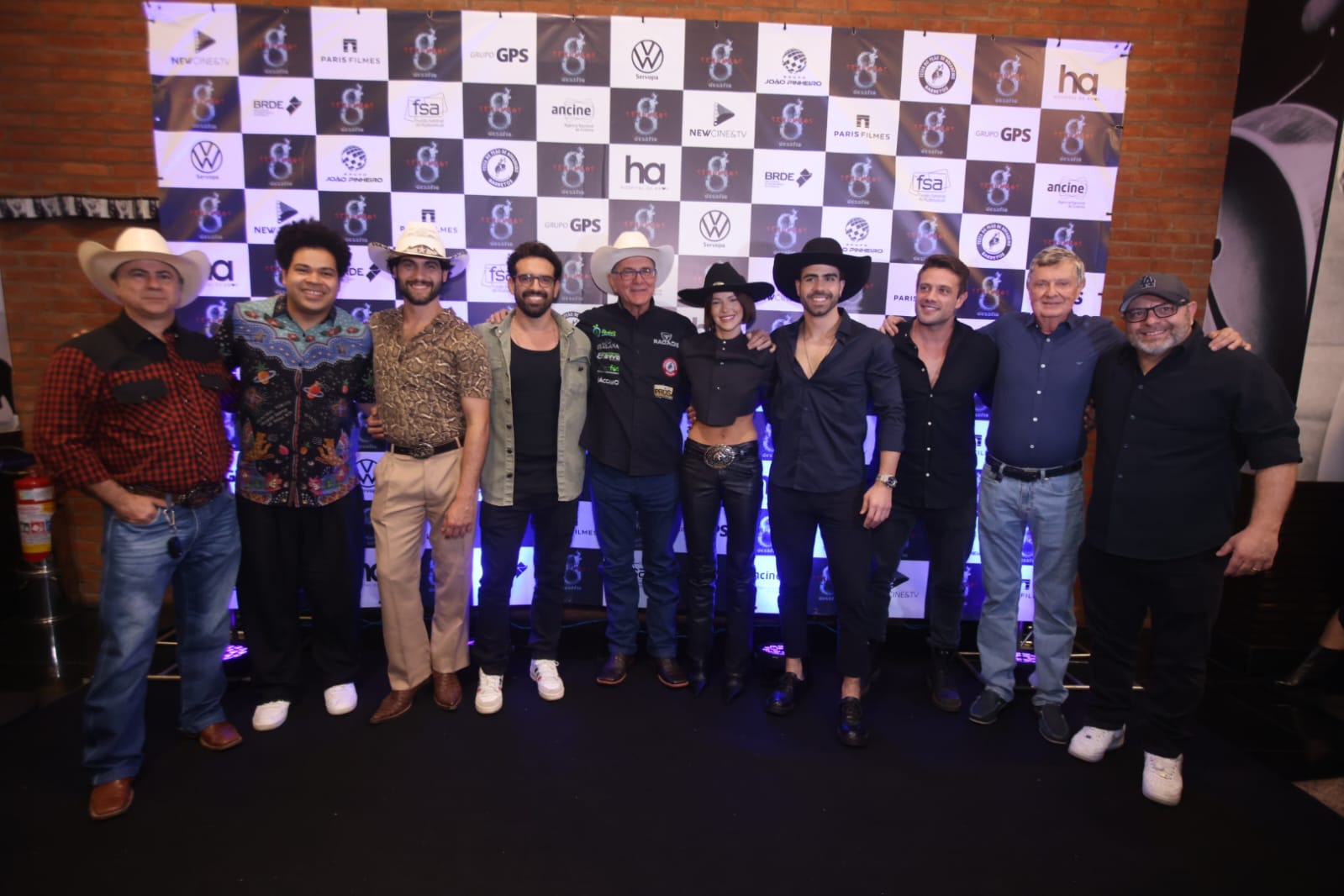 Ambientado em Barretos, “8 Segundos – O Desafio” reúne elenco e convidados para pré-estreia exclusiva em homenagem à 70ª Festa do Peão