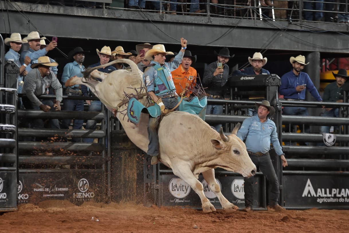 Liga Nacional de Rodeio define sete classificados para final de Barretos