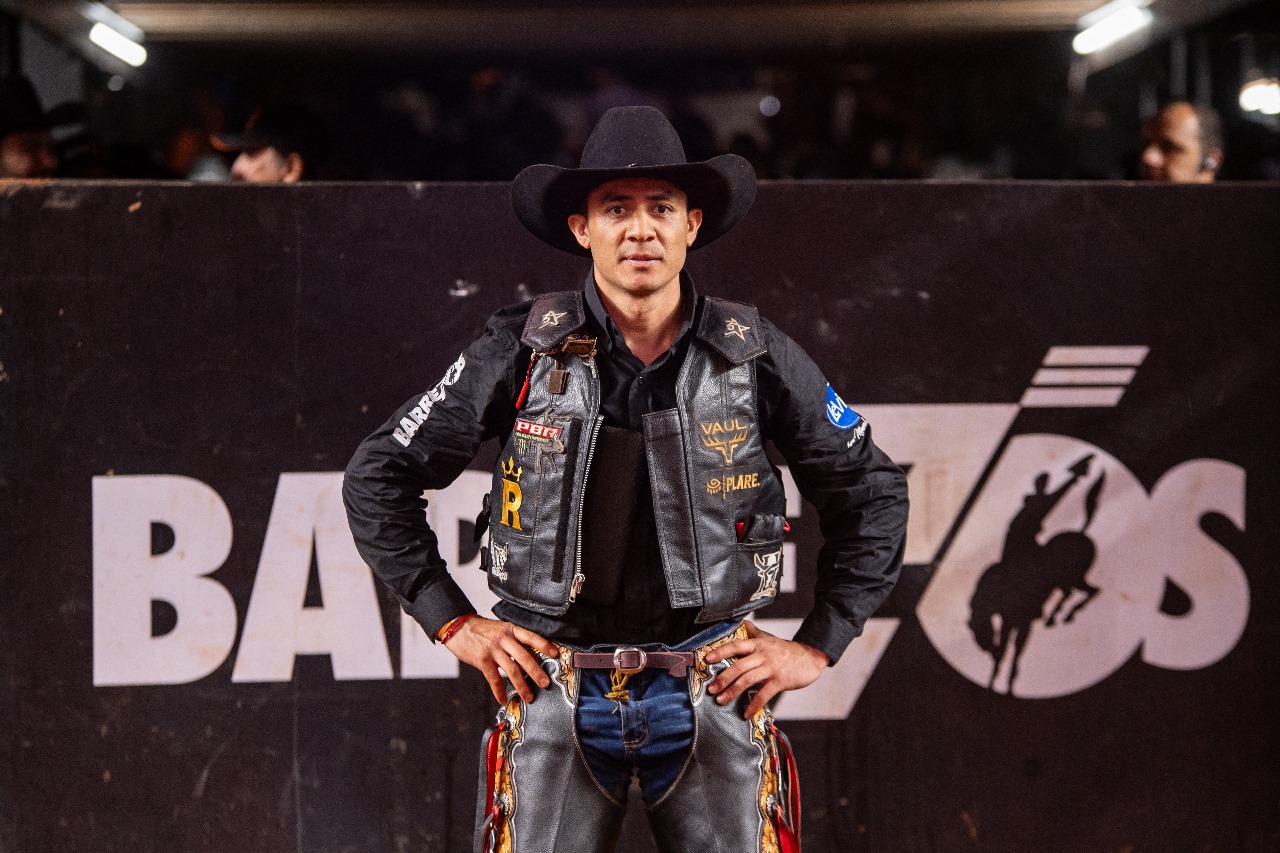 Mexicano faz a melhor montaria em touro no início da etapa internacional de Barretos
