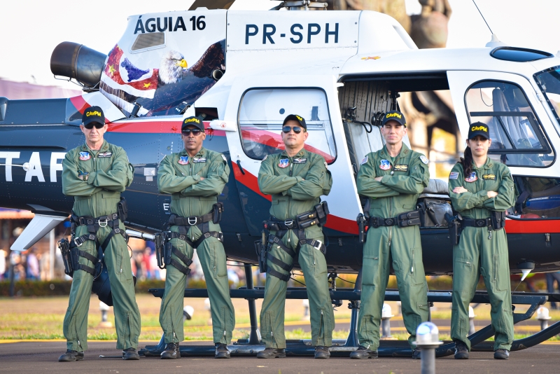 Primeira mulher a pilotar o Águia em Barretos marca história na 70ª Festa do Peão
