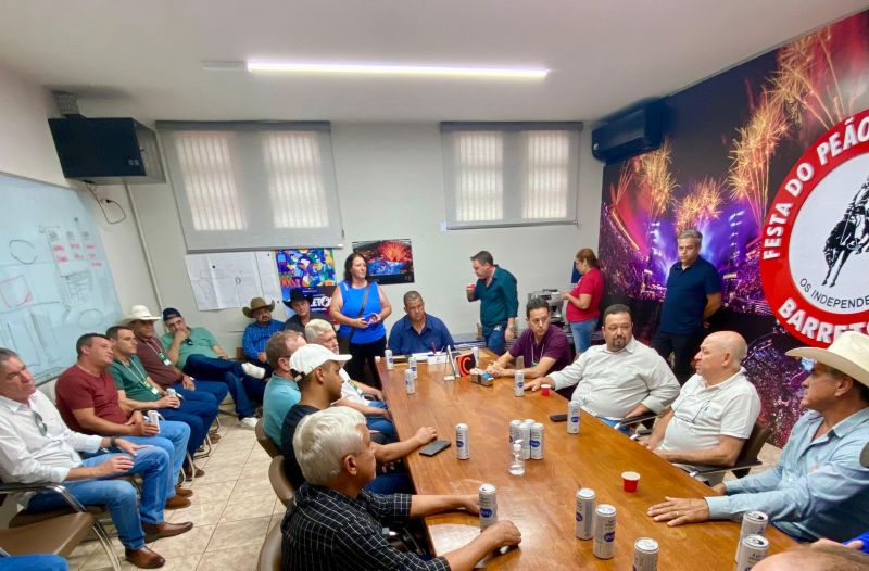 Circuito Sul-Mineiro de Rodeio participa de Congresso da CNAR e visita diretoria de Os Independentes 