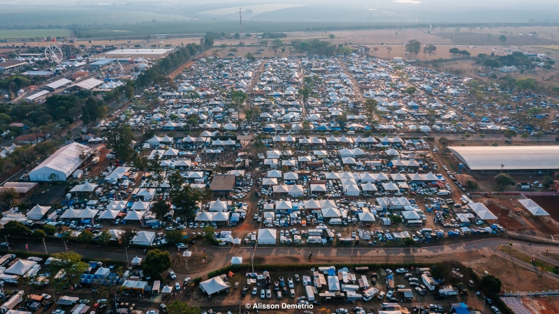 Festa do Peão de Barretos divulga regras para locação de tendas e containers no camping