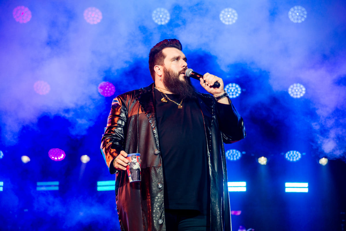 Barretos dá início à 71ª Festa do Peão com shows de Panda e Matheus & Kauan