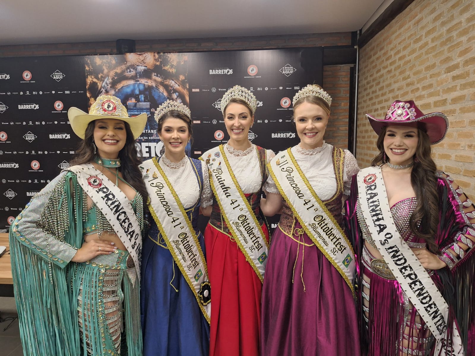 Encontro das realezas de Barretos e da Oktoberfest é destaque na 71ª Festa do Peão