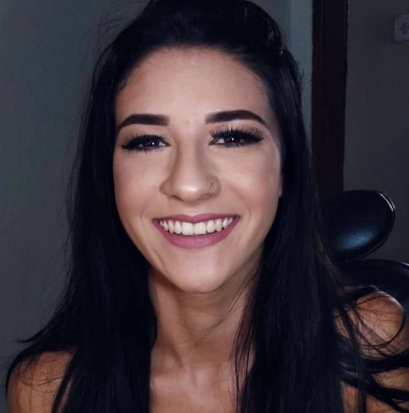 Lauren de Oliveira Santos, 19 anos, Jaboticabal 