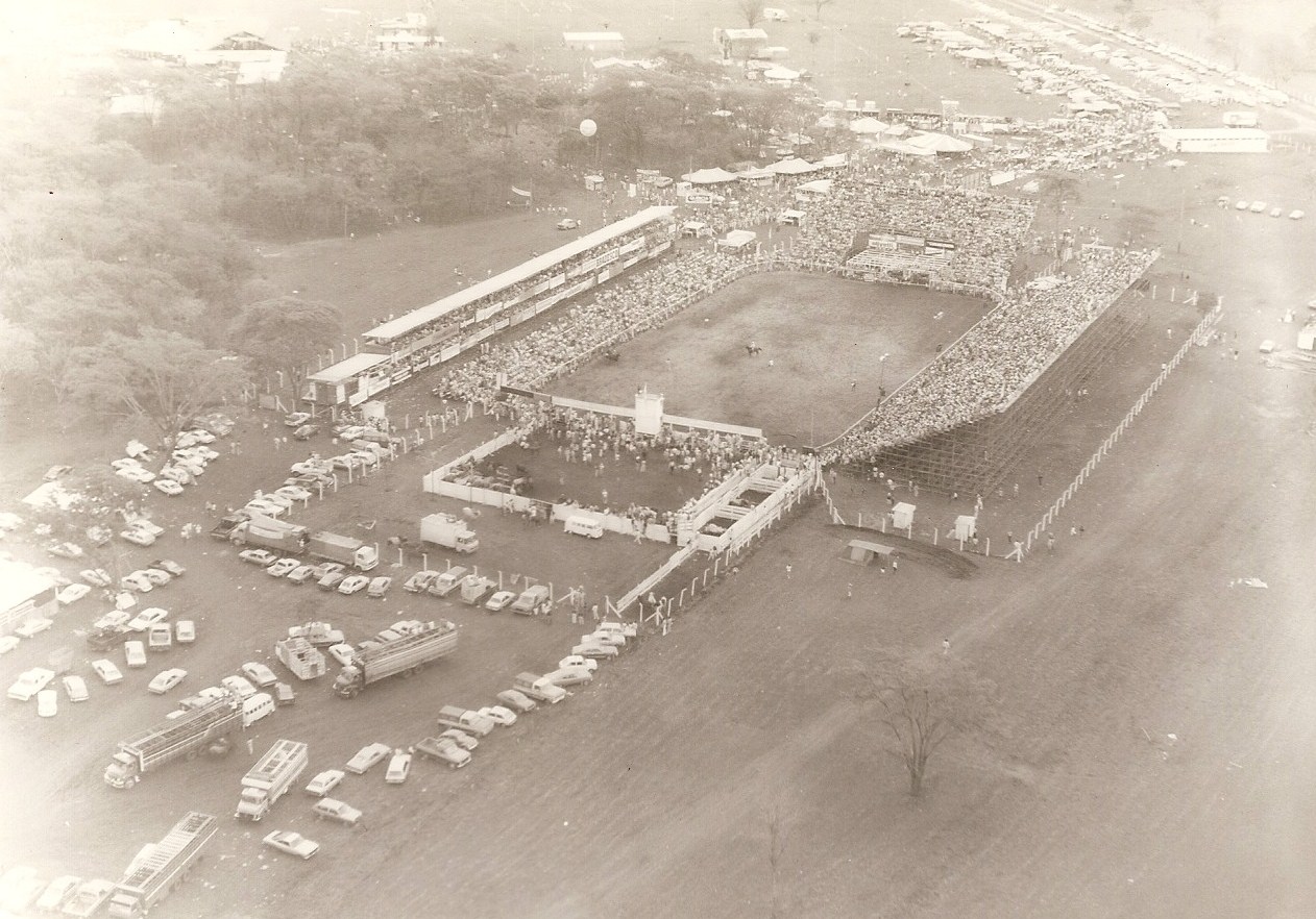 Foto da primeira Festa realizada no Parque do Peão - um marco para a história de Os Independentes(Arquivo)