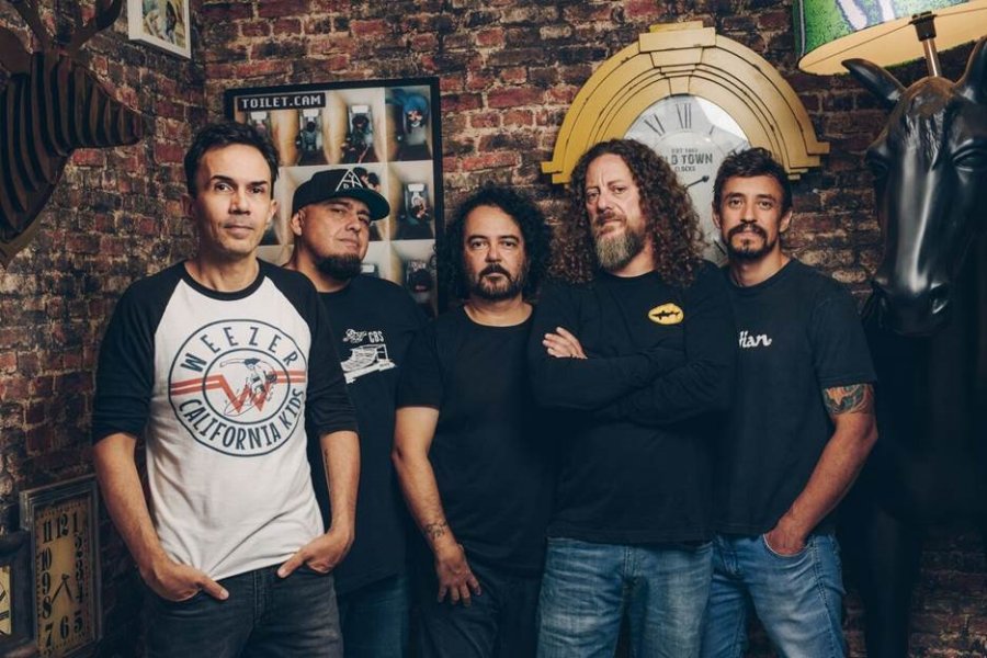 A banda Raimundos se apresenta no palco principal no dia 11/10(Divulgação )